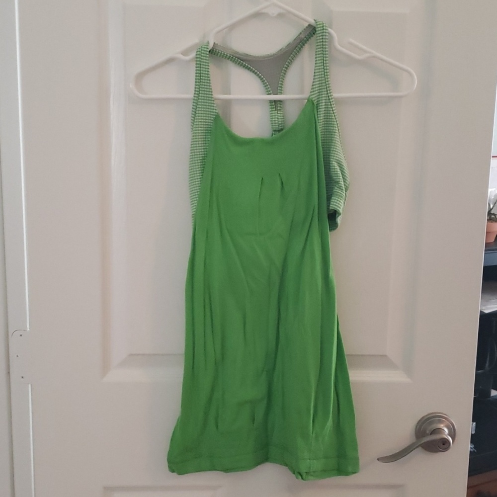 Lululemon tank